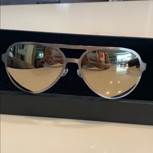 Barely worn Atelier Vingt-Deux Mirror Aviators